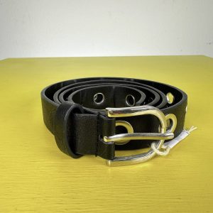cintura vintage con borchie