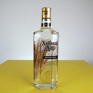 bottiglia vodka hlibniy dar rue