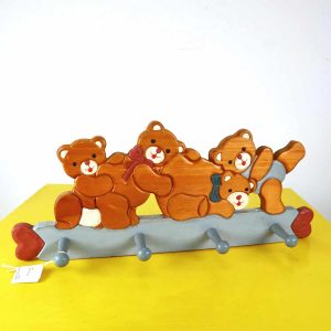 appendiabiti per bambini in legno con orsetti